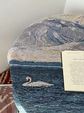 雪山と白鳥の風景タペストリー【クリームカラー・インテリア装飾用・ソファカバー・毛布】