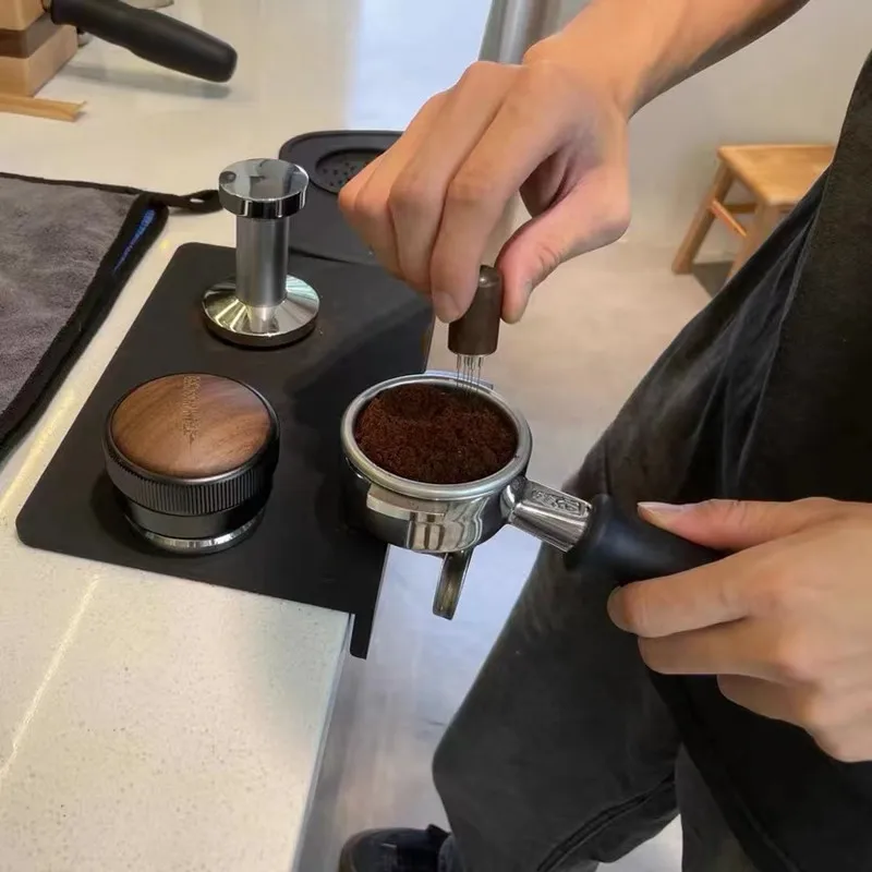電動ミル 臼式 おすすめ：ステンレス製 コーヒー粉混ぜ器の実用性と使い方