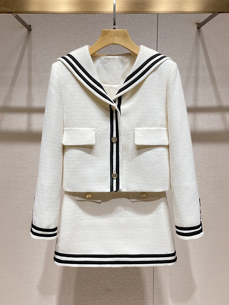 制服っぽい私服をカジュアルに着こなすには？Jolly Noteの学院風セットアップが解決する3つのポイント