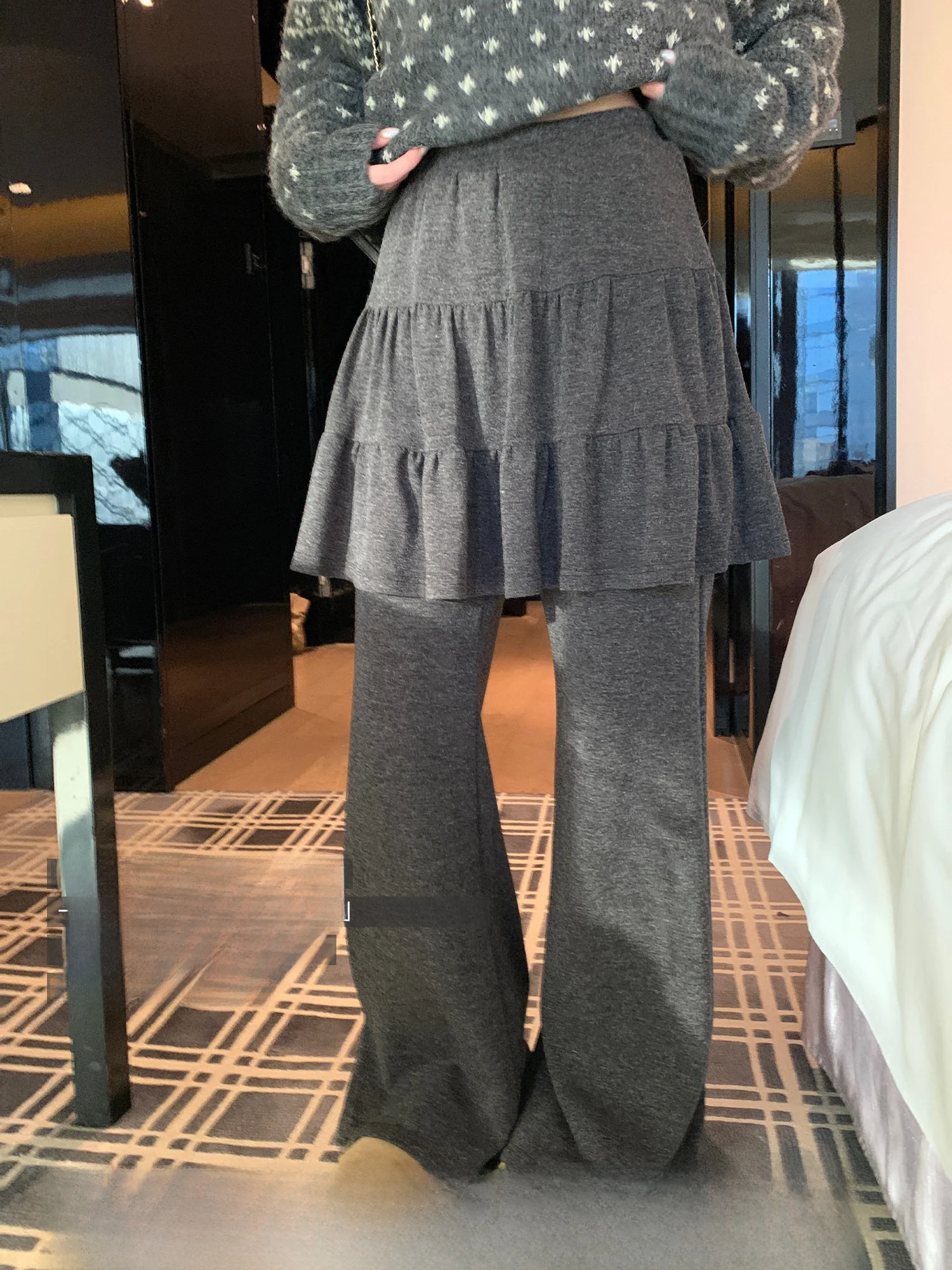 だぼっとしたズボンのコーデをどうする？ゆったりパンツの選び方と、今こそ注目すべき「かぼちゃパンツ」のリアルな使い方
