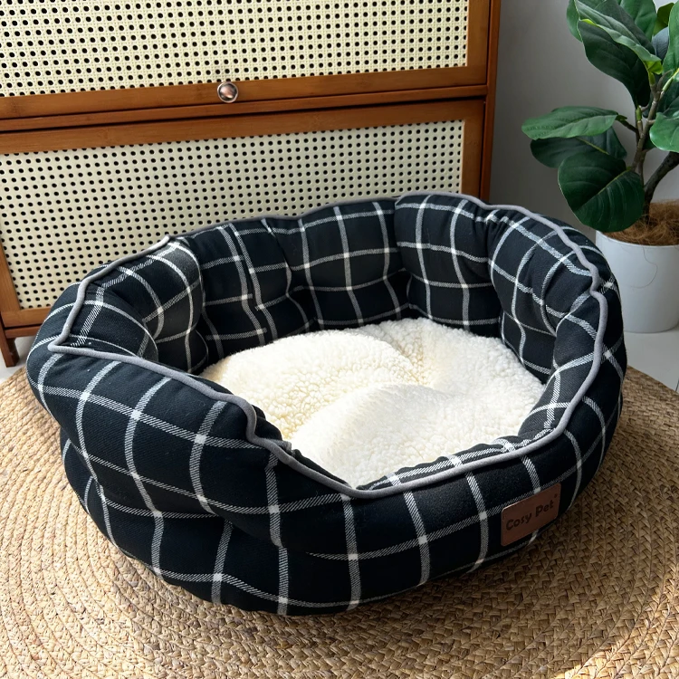 Cosy Pet 秋冬用厚手ペットベッド：保温設計が中小型犬・猫に最適な実用性を実証