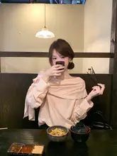 無地の不規則なリボン付きオフショルダーシャツ【春用・カジュアル・女性用】
