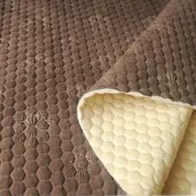 防滑付き圧花加工のソファマット【クッション性のあるデザイン・リメイク用生地】