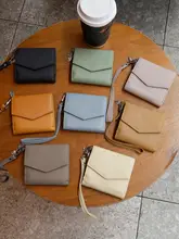 本革製 レディース三つ折り財布【ショートタイプ・高品質牛革・カードポケット付き】