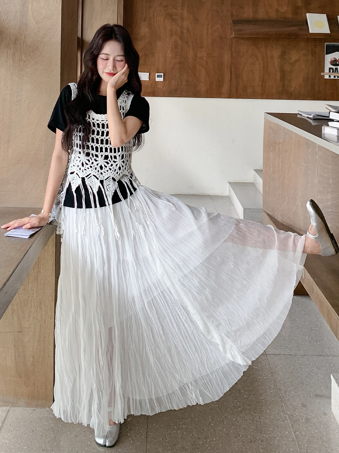 30代の合コンで失敗しない服装は？シンプルで文芸的なスタイルが今、注目されている