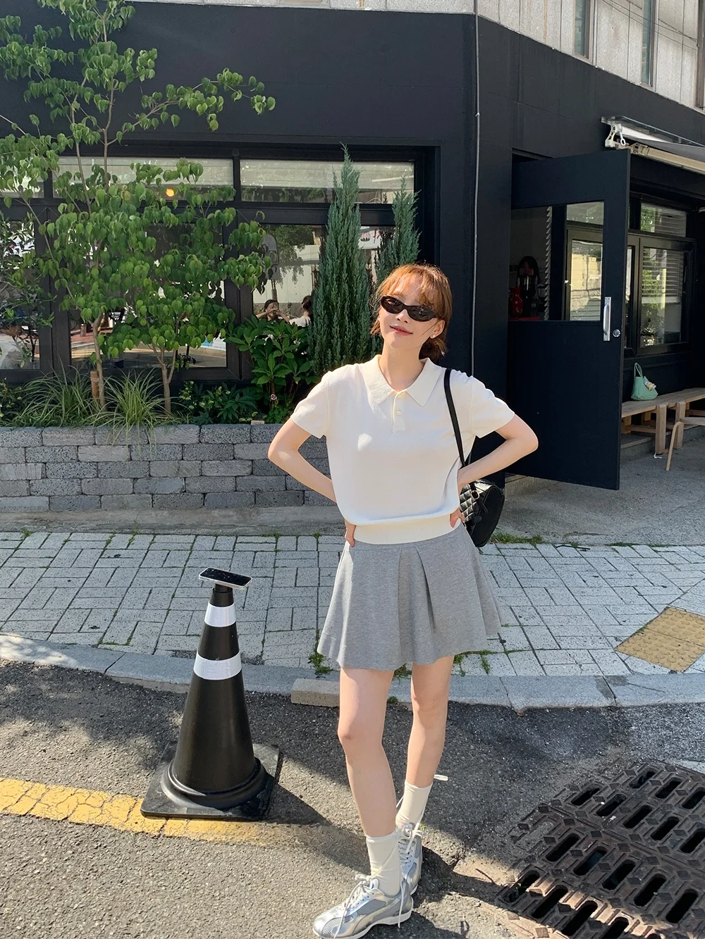 夏のゴルフコーデで汗をかきにくくするアイテムは？