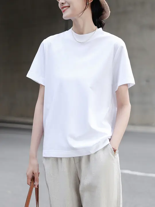 シンプルなハイネックTシャツ【カジュアル・フィット・コットン・夏用】
