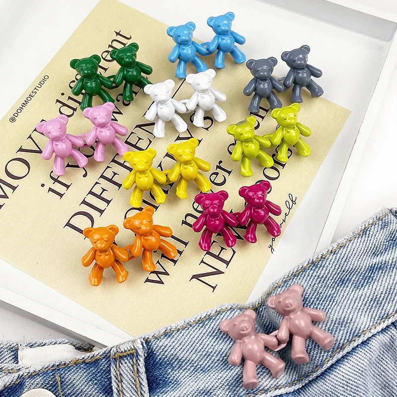 スカートタイツをどう選ぶ？金属ボタンとクマキャラクターが話題の新感覚パンツの使い方を解説