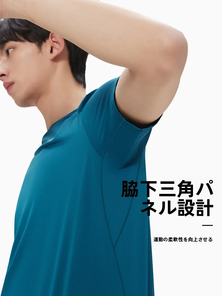 ストリートファッションの本質とは？吸湿速乾Tシャツで実現する自然な着こなし