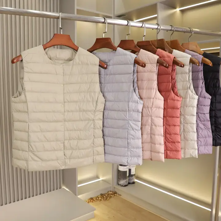 シンプルで高品質な軽量ダウンベスト【保温・秋冬用・女性用】