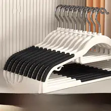 滑り止め付きハンガー【肩崩れ防止・衣類保護・クローゼット用】