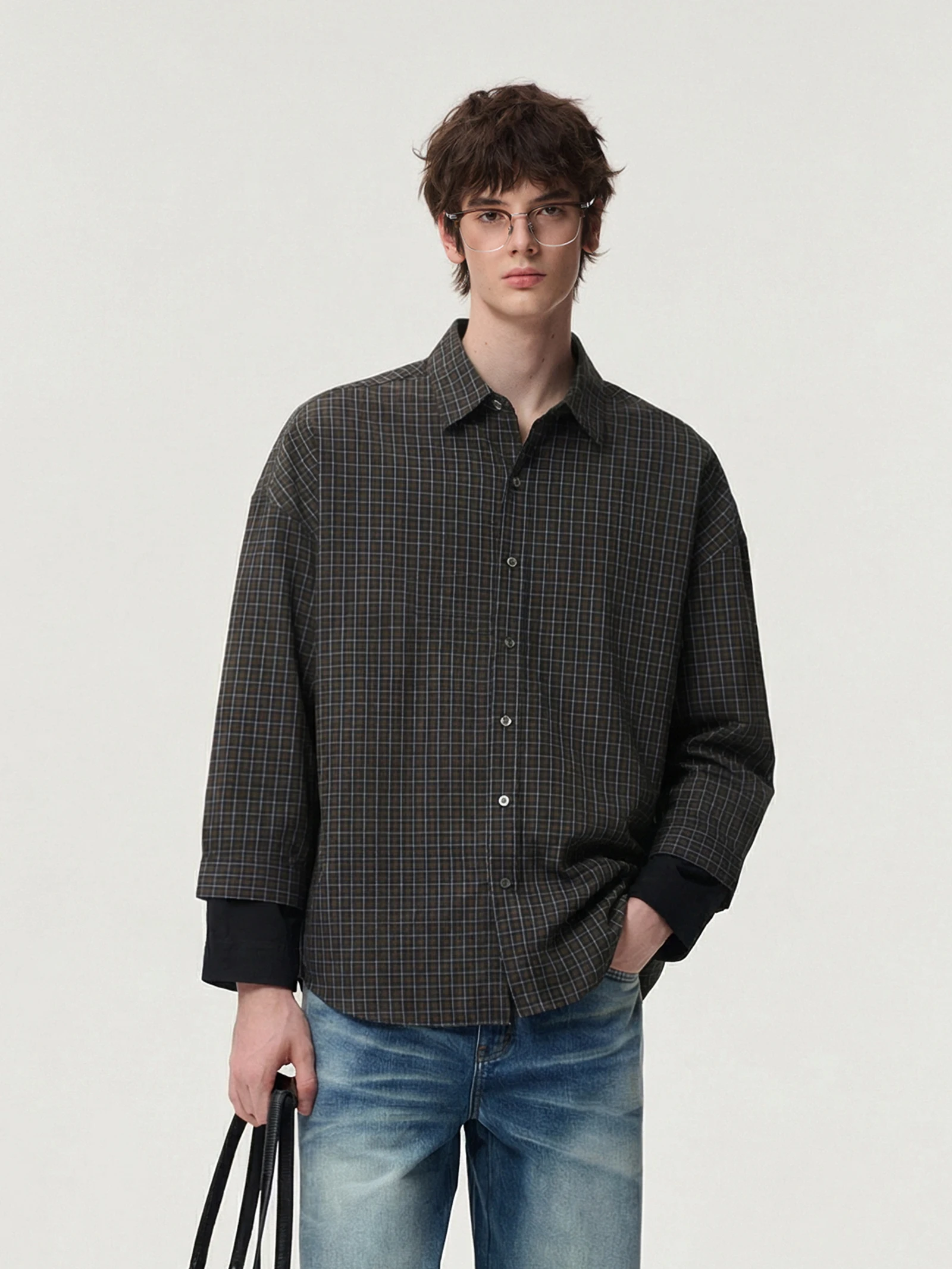 ジャーナル スタンダード t シャツ と コダック t シャツ、どちらが本当の「日常の定番」なのか？