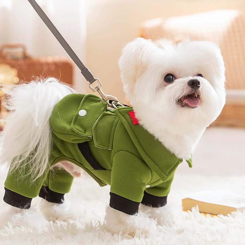 ペット犬服 四本足フリース 秋冬スタイル：通気性と機能性を両立した実用性を検証