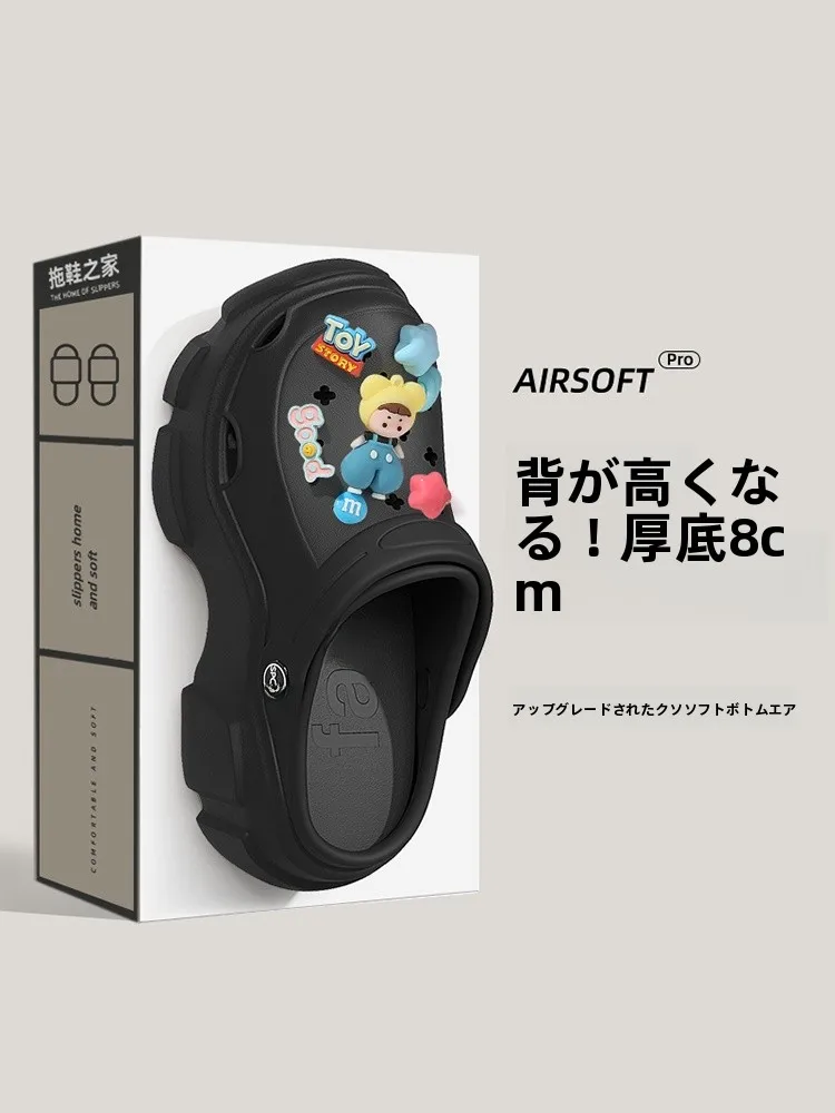 キャンプ モックシューズは本当に必要？夏のアウトドアで使えるおすすめアイテムとは？