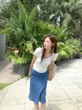 韓国風デザインのサテン素材・花柄Aラインスカート【シルク混・ドット柄・トレンド感】（セットアップ対応）