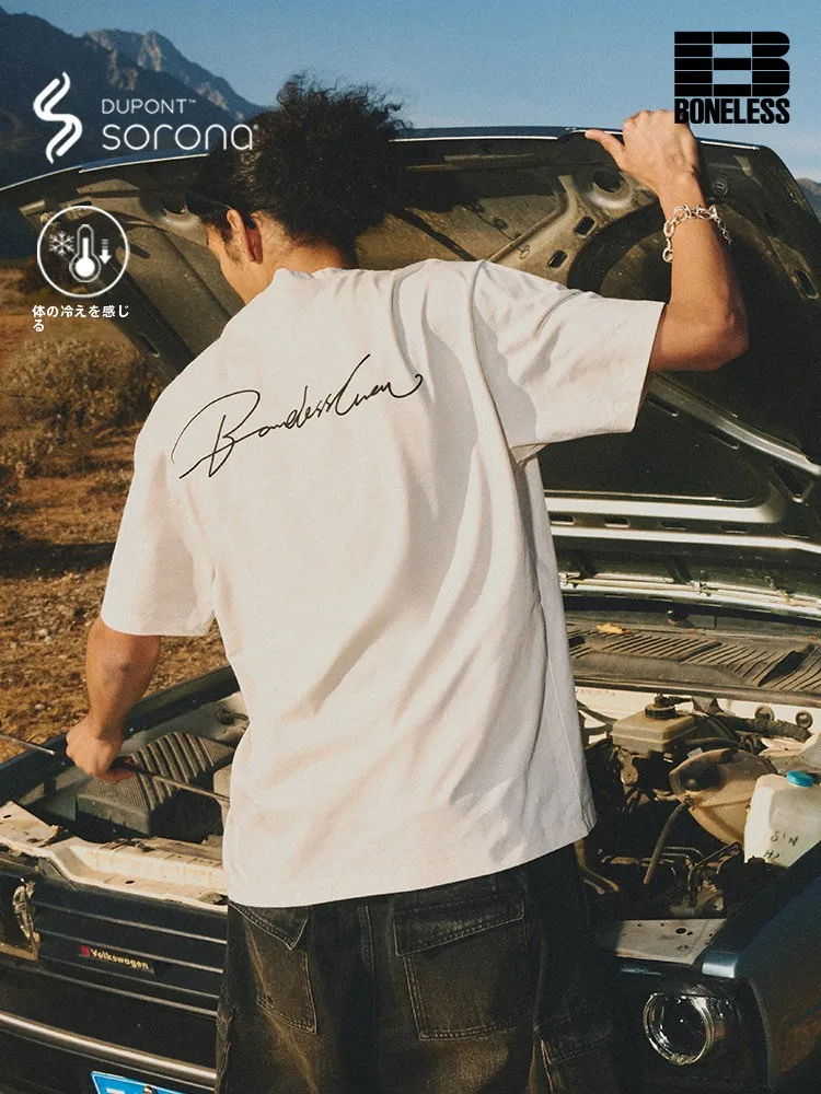 カジュアルなデザインの薄手ショートスリーブTシャツ：BONELESSの柔らかさとカップル向けサイズ感を徹底比較