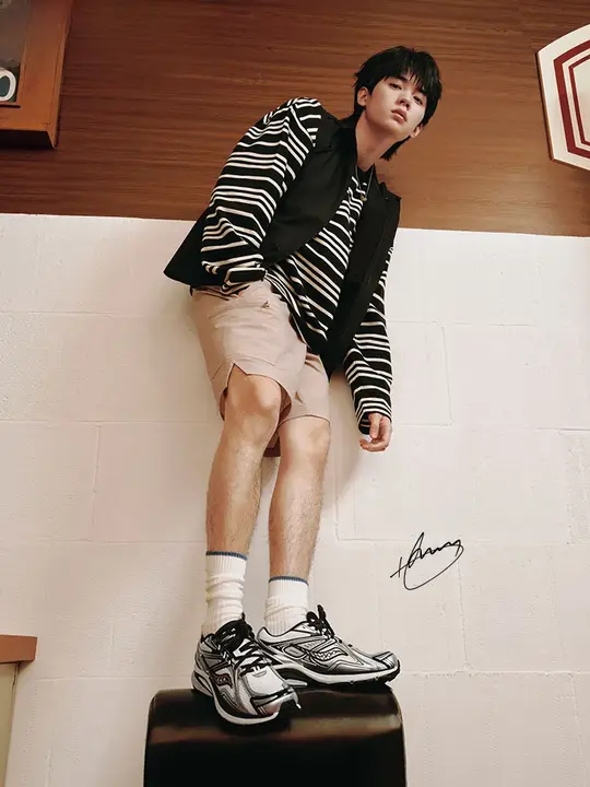 Saucony カジュアル厚底ペアランニングシューズ【ユニセックス・レトロスタイル・快適】