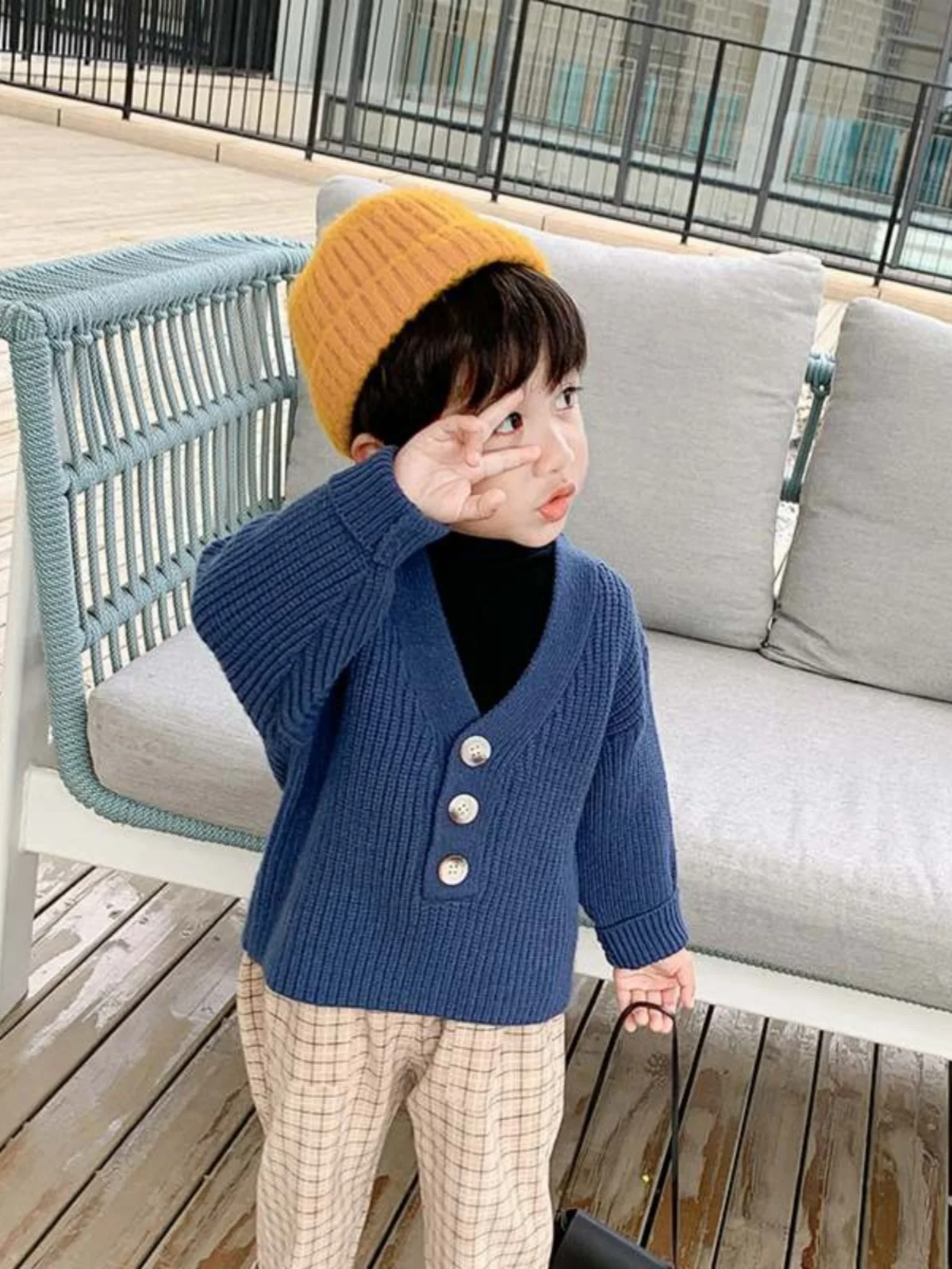 チェック柄の子供用装飾襟：韓国風純綿ユニセックススタイルの実用性とデザイン解析