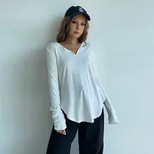 日焼け防止のラフなデザイン！アーチヘムのゆったり長袖カットソー【薄手・通気性・小Vネック】