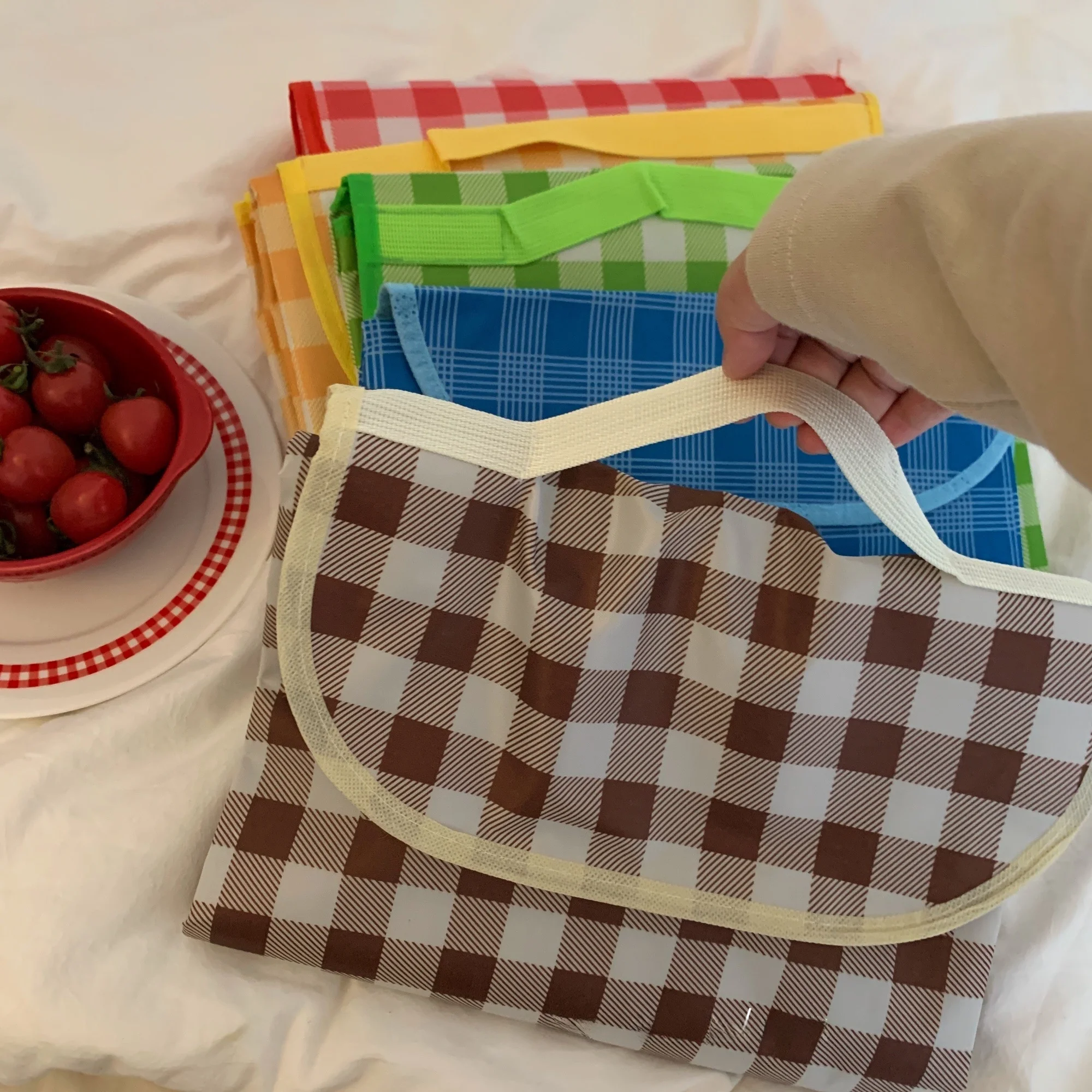 アウトドア用ピクニックマット防湿仕様 テント下用レジャーシートの実用性と選定基準