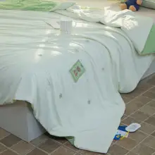 極上の柔らかさ！夏用冷感薄掛け布団【洗える・通気性・エアコン用】