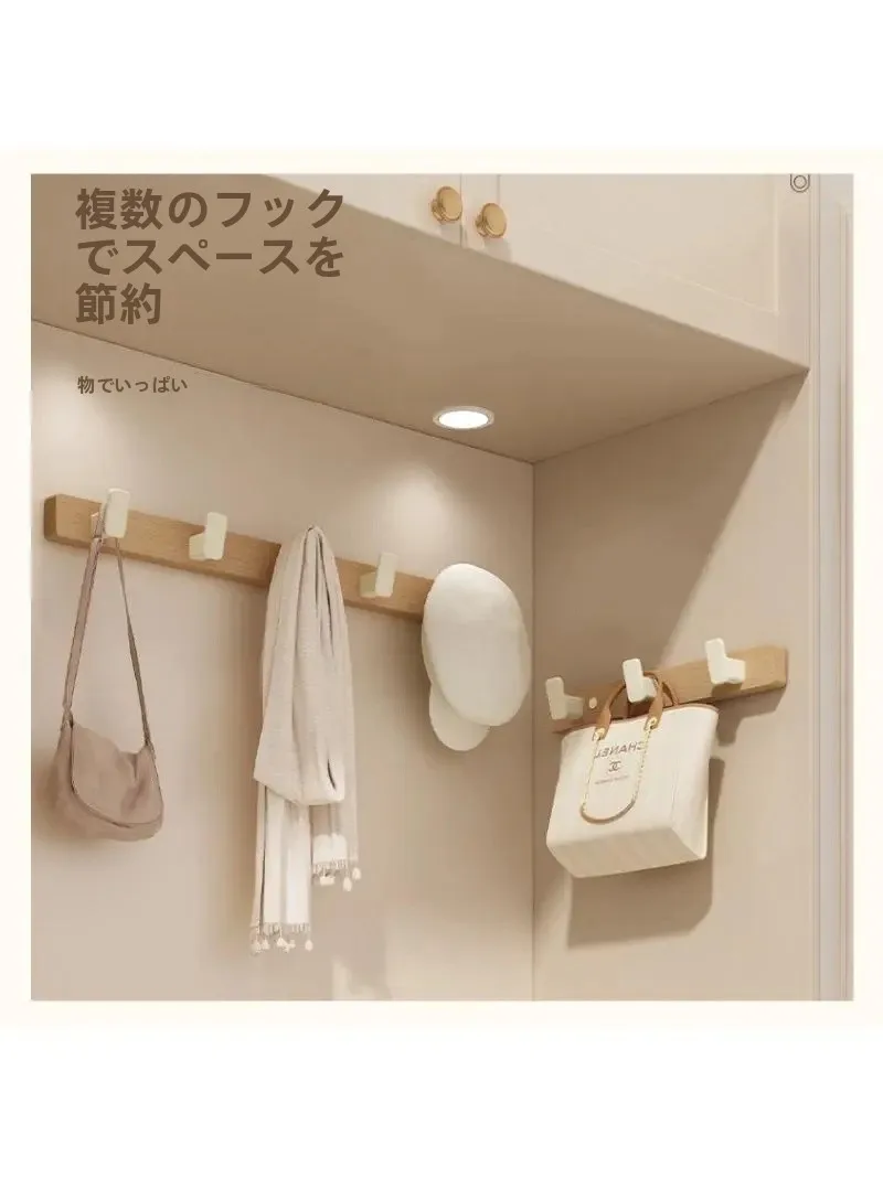 木のカー ポートを「おしゃれ」に選ぶには？クリーム風ビーチウッドのフックが家に溶け込む理由