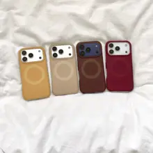 シンプルで洗練されたデザインのマグネット式スマホケース【iPhone用・柔らかい質感・秋冬トレンド】