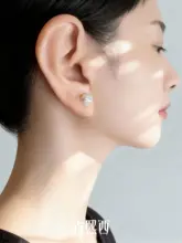 天然不規則パールの925銀ピアス【淡灰色・耳飾り】