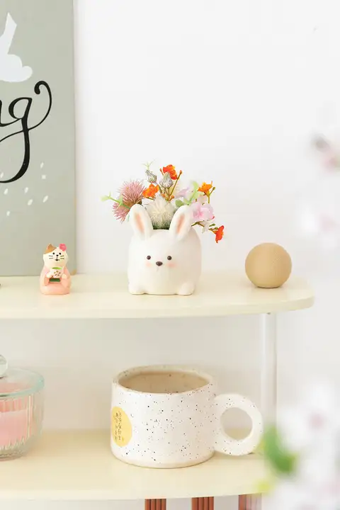 うさぎ 置物 癒やし ミニチュアジオラマ ドレッサー PCデスク ペグボード ワインラック イースター 女性 プレゼント