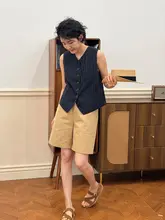 カーキ色の五分丈パンツ【レディース・ワイドレッグ・カジュアル】