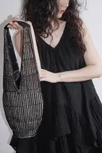 手作りビーズ刺繍のバケツ型トートバッグ【ハンドバッグ・ショルダーバッグ・おしゃれな贈り物】