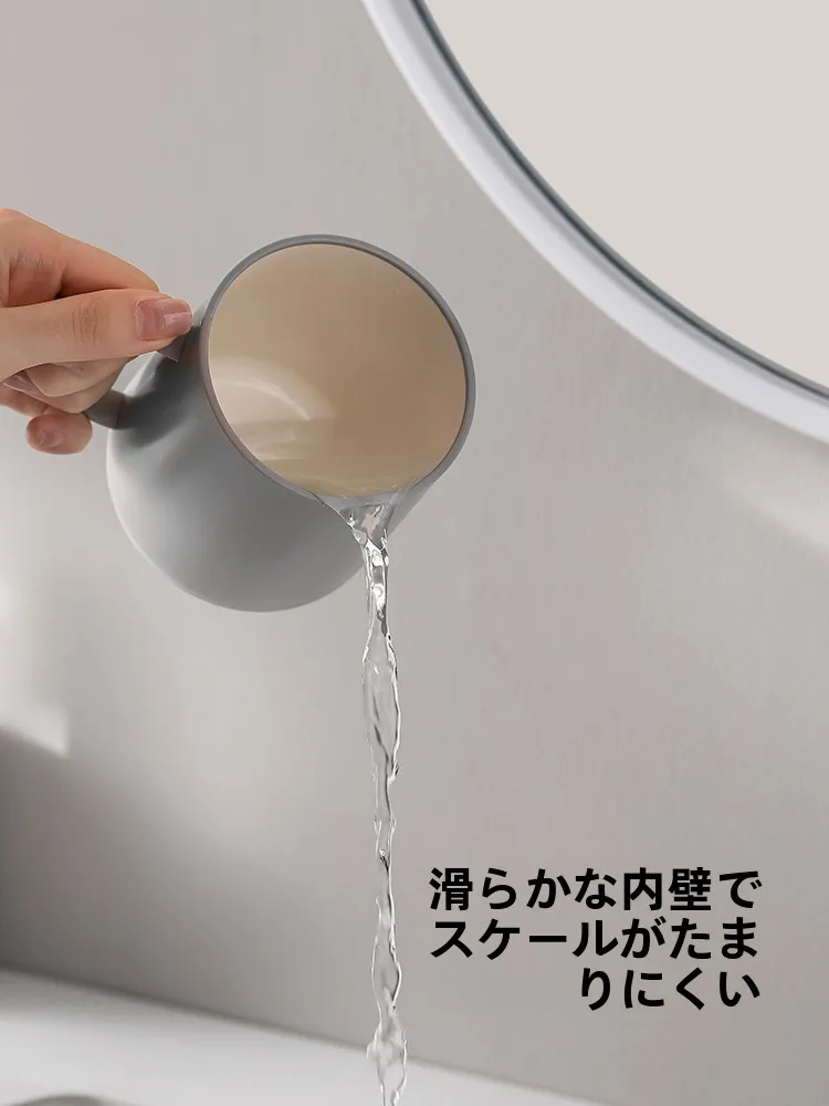 こぼれないコップ YF-335-7：Fa So Laの食品グレードプラスチックカップの実用性と使い方