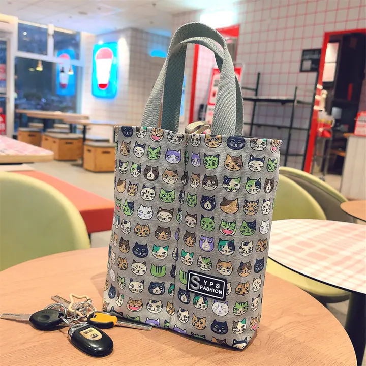 可愛らしい猫デザインの水筒ケース【スマホ収納・通勤に最適・二つのカップ収納】（セットアップ対応）