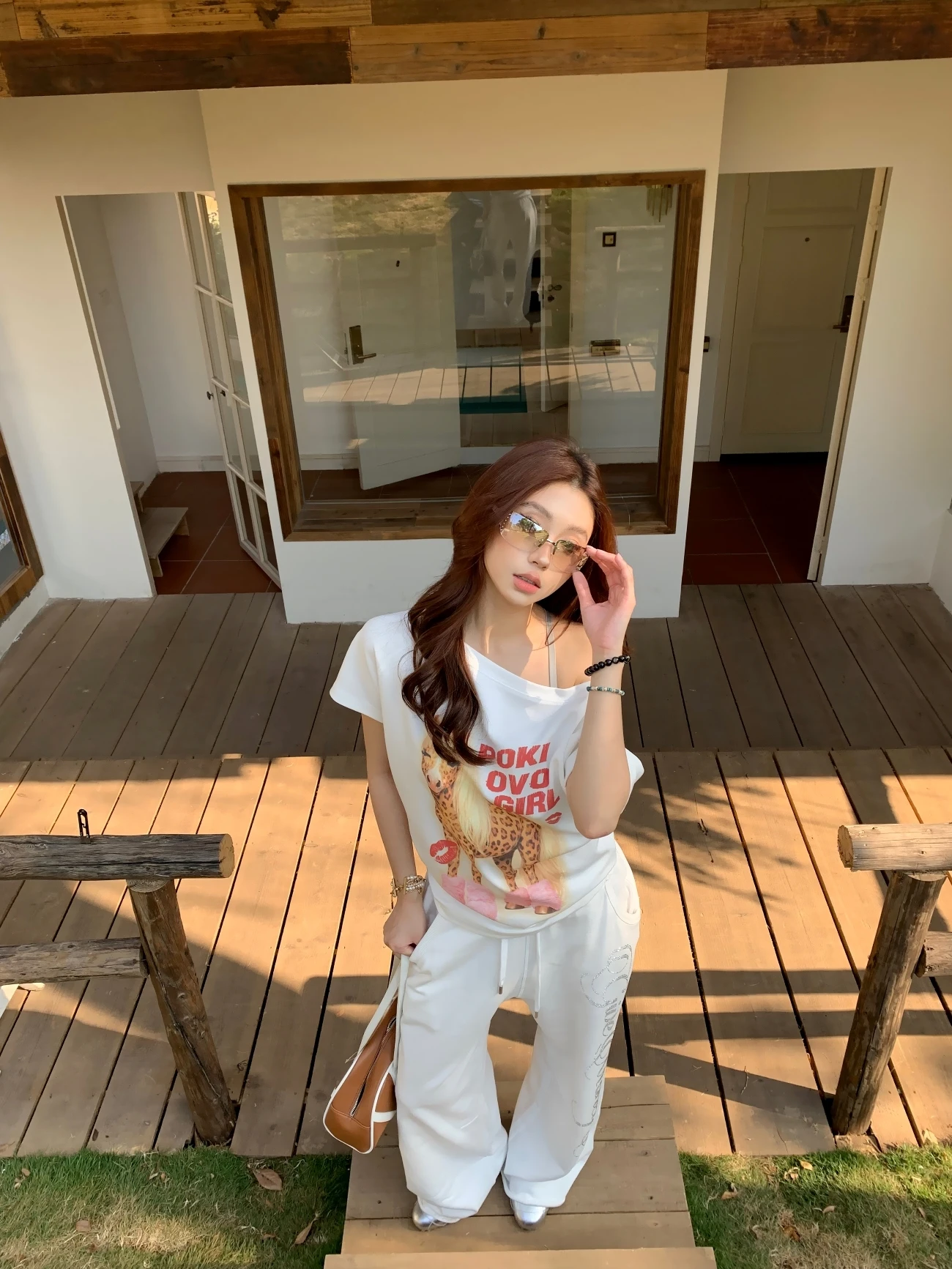古着 オキドキ で失敗しないアイテムは？アメリカンヴィンテージ風の抽象プリントTシャツが答えになる