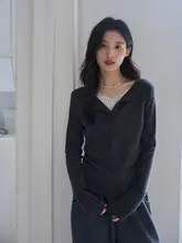 レース切り替えVネックTシャツ【レディース・長袖・重ね着に最適・ニットインナー】