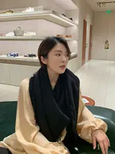 エレガントなシルクブラウス【緩やかなシルエット・ランタンスリーブ・幾何学模様】