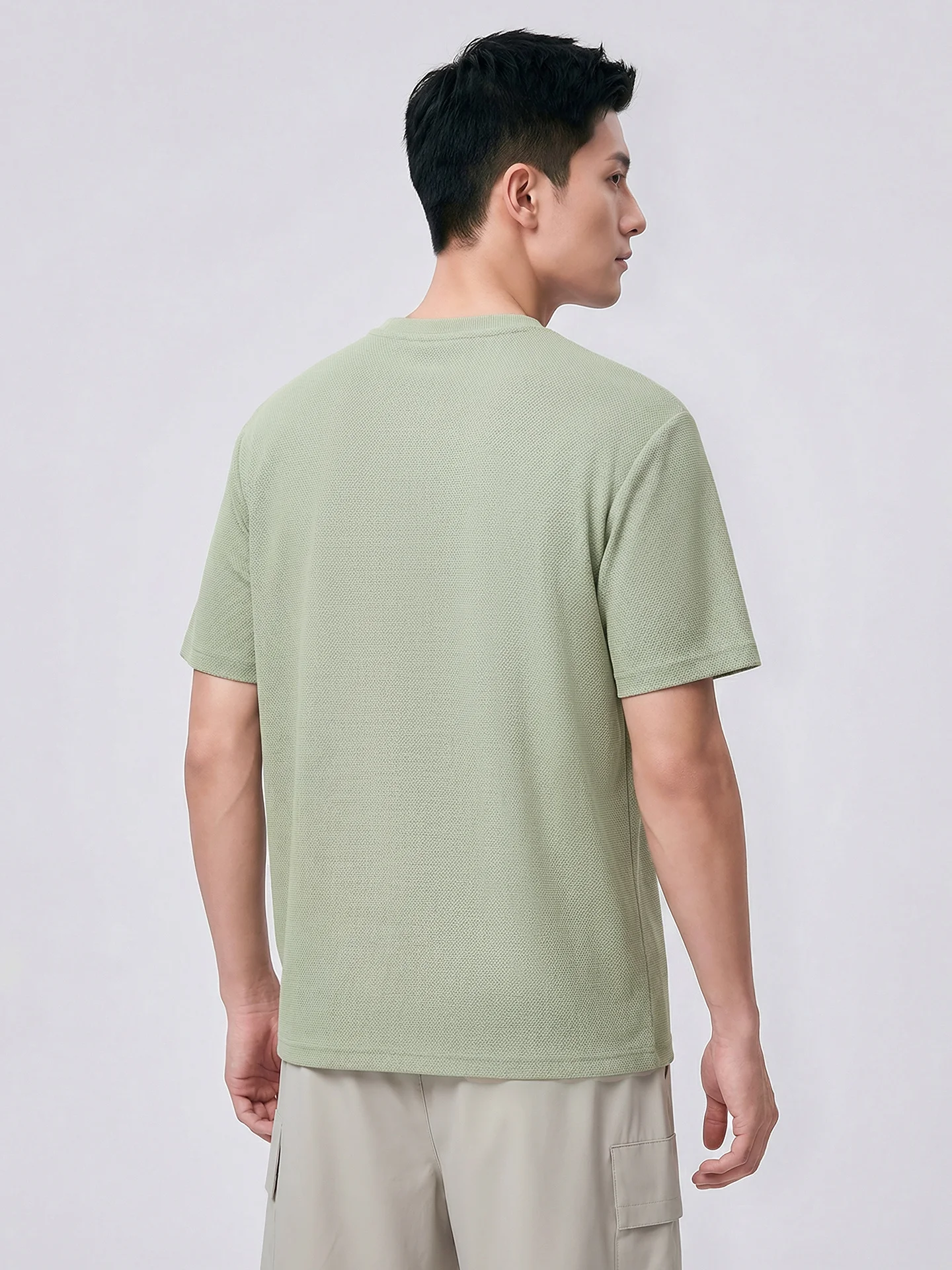 tシャツ カットソー メンズ どう選ぶ？菠萝紋のクルーネックTシャツが通勤と日常でなぜ人気なのか