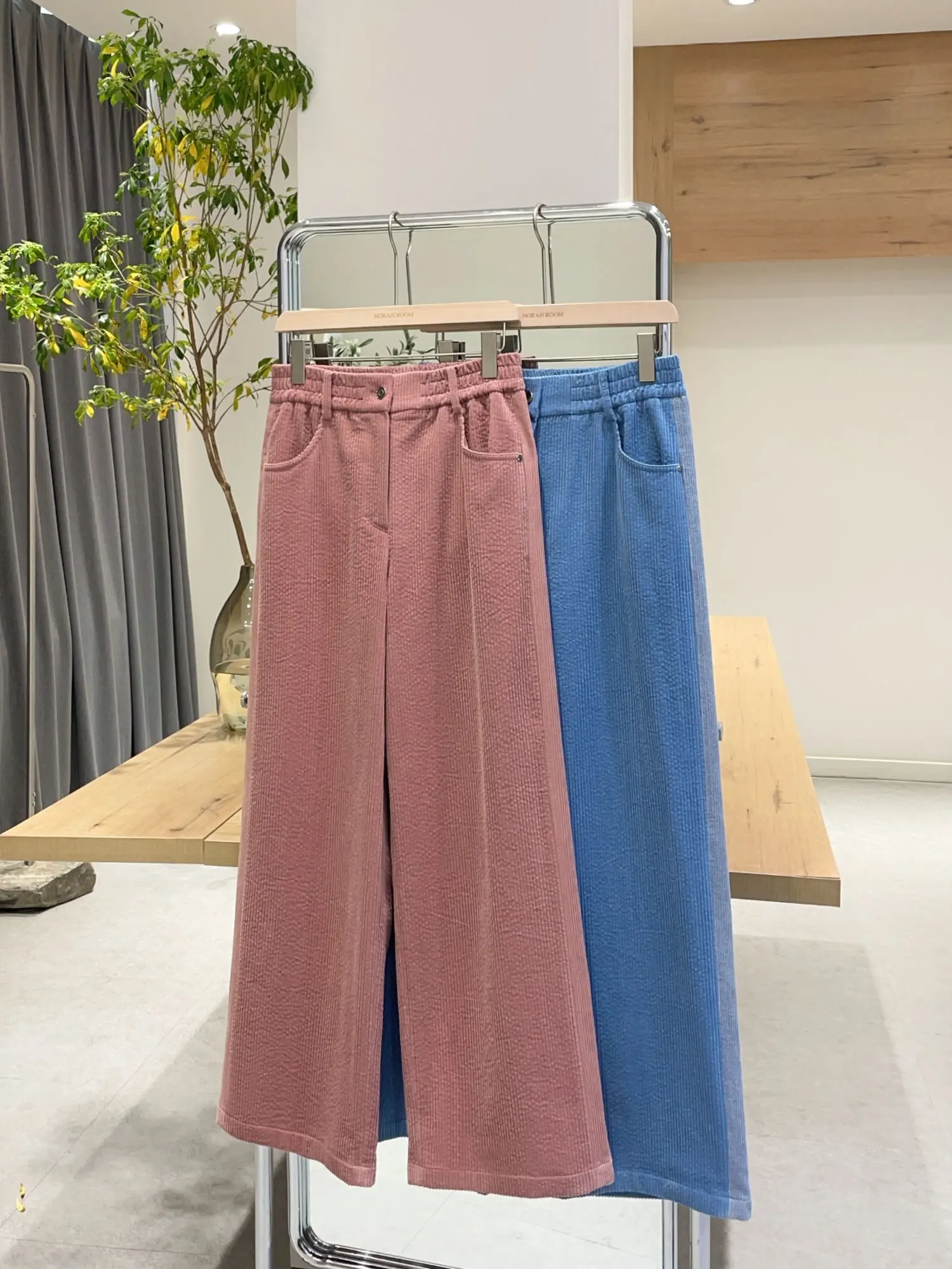 アフタヌーンティー コーデ パンツで  悩むなら、このキュロット パンツ ロングが救う理由は？