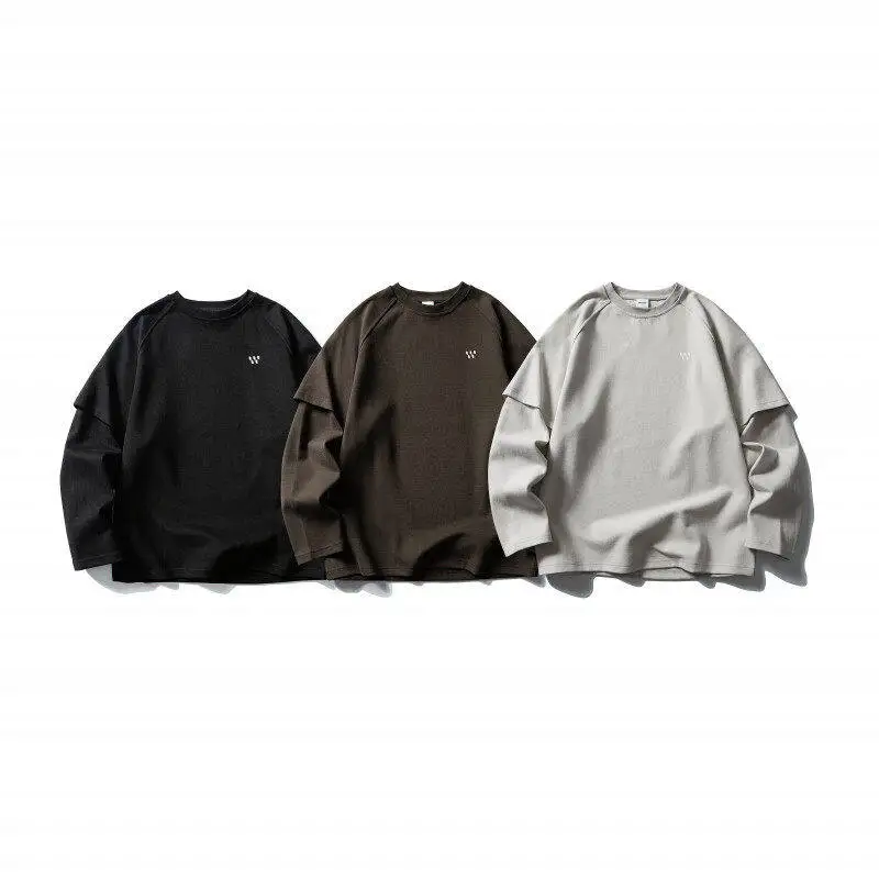 長袖Tシャツ重ね着：レトロ風デザインのカジュアルスタイルで春秋冬を快適に