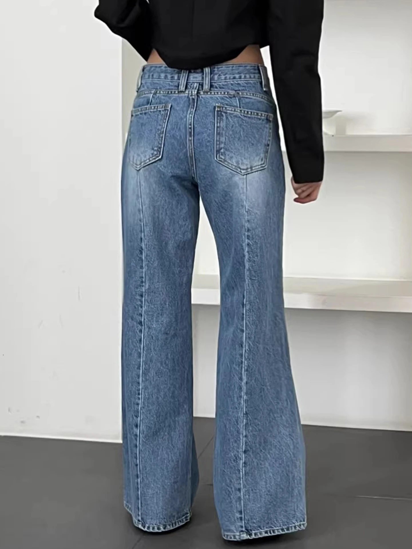 高腰デニムパンツ【ウォッシュ加工・フェイクポケット・レトロデザイン・ワイドレッグ】