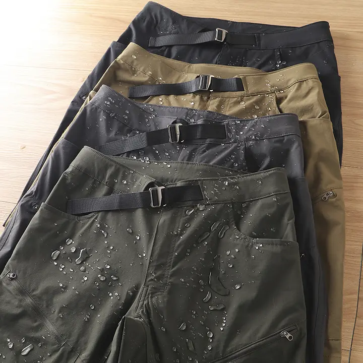 防水透湿機能付き メンズ速乾ショートパンツ【多ポケット・ストレートシルエット・ハイキング用】