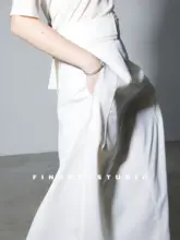 FINOCCI ミニマリストデザイン精細ウールスカート【高級感のあるシルエット・エレガントなカット】