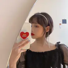 華やかに演出するヘアアクセサリー【個性的なデザイン・一体型・女性用】