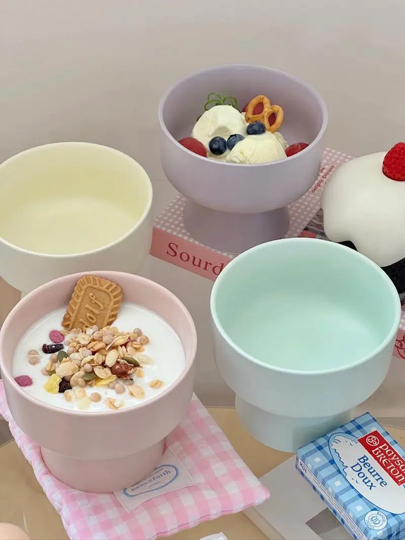猫飼いが買ってよかったもの・悪かったもの正直に言う | 猫用陶器製食器の大きな口・高脚設計と首の保護