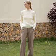 ベース100%のウールニットセーター【ファッショナブルなデザイン・女性用・厚手】