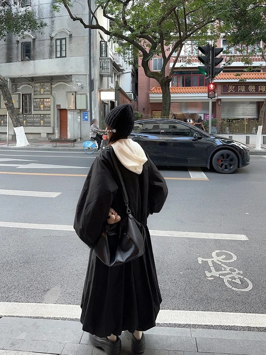 秋のライブで着る服装はどう選ぶ？フリルとフラワーシルエットが秋のスタイリングを救う