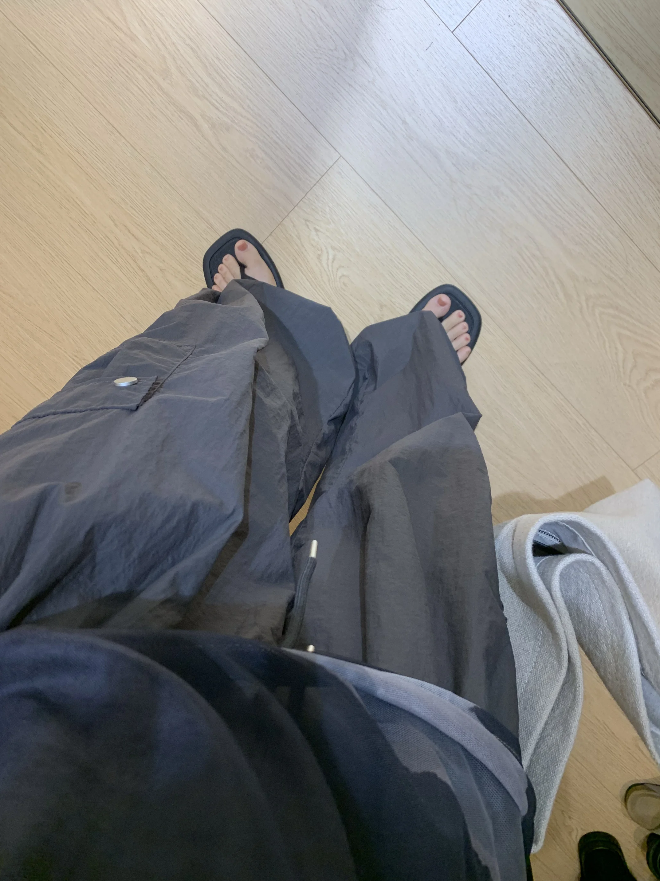 身長170cm前後の女性に合う長め丈のカーゴパンツブランドは？3ブランドを徹底比較しておすすめ上位を紹介