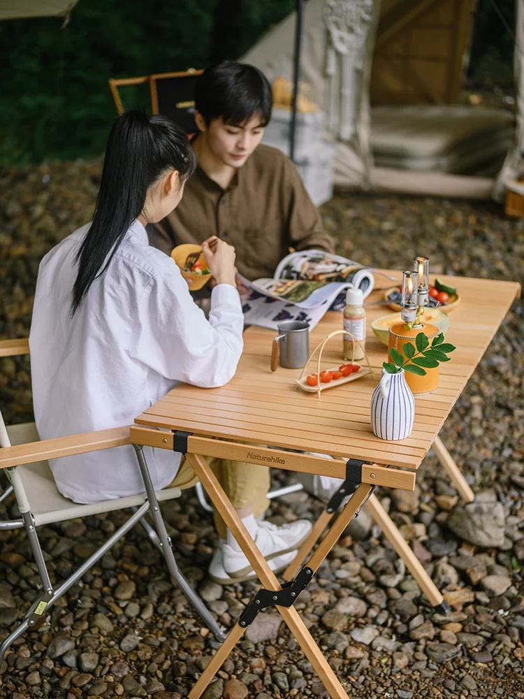 Naturehike 高級折りたたみキャンプテーブル：キャンプ道具を節約調達するための実用性と価格戦略