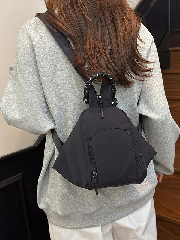 2泊旅行や通勤に使える軽い斜めがけバッグは、どんなもの？