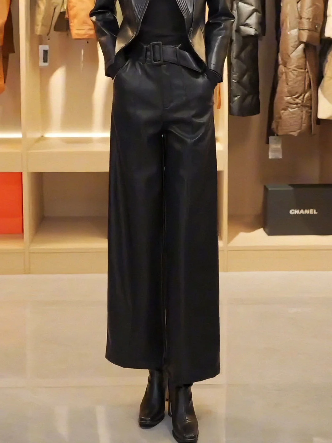 大人可愛い服 50代コーデ 完全ガイド｜質感と色のバランスで失敗しない着こなし